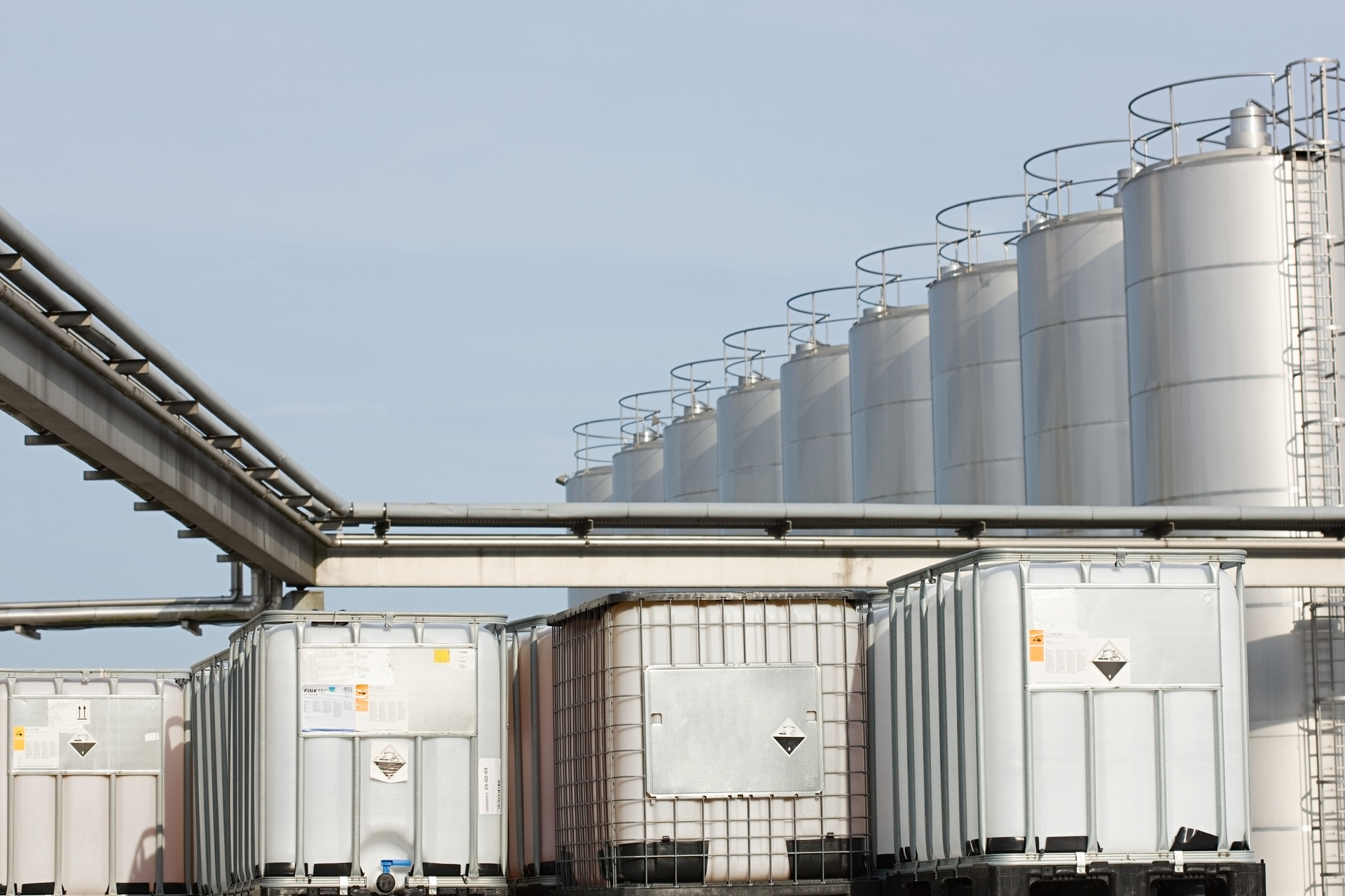 z6���������ǲ�(�й���)���޹�˾����